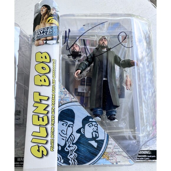 Jay & Silent Bob Strike Back Figure DST Autographed Kevin Smith Jason Mewes - Picture 3 of 11